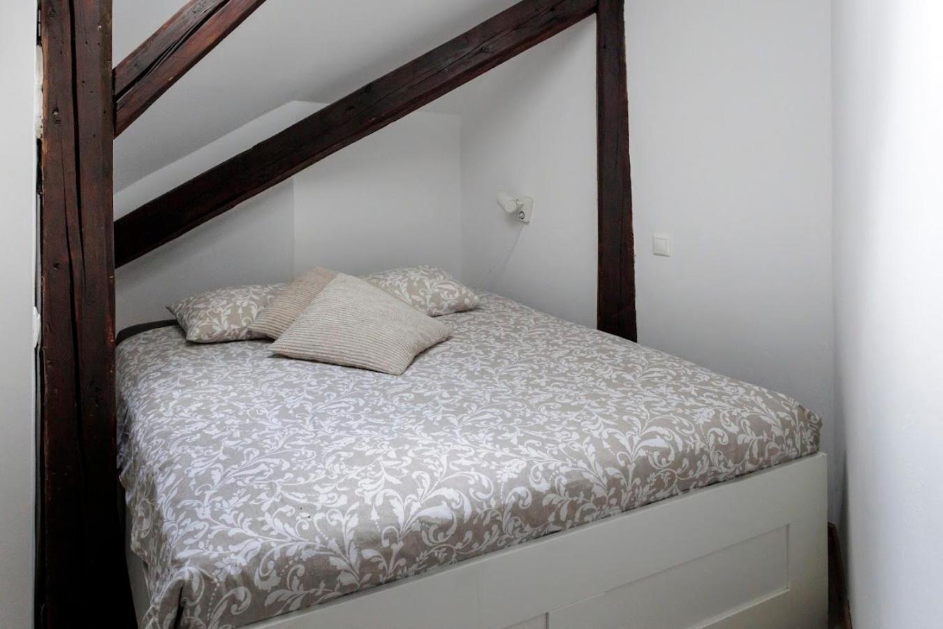 Vip Apartment In Old Town With Free Parking Μπρατισλάβα Εξωτερικό φωτογραφία